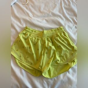 Lululemon Hotty Hot Short